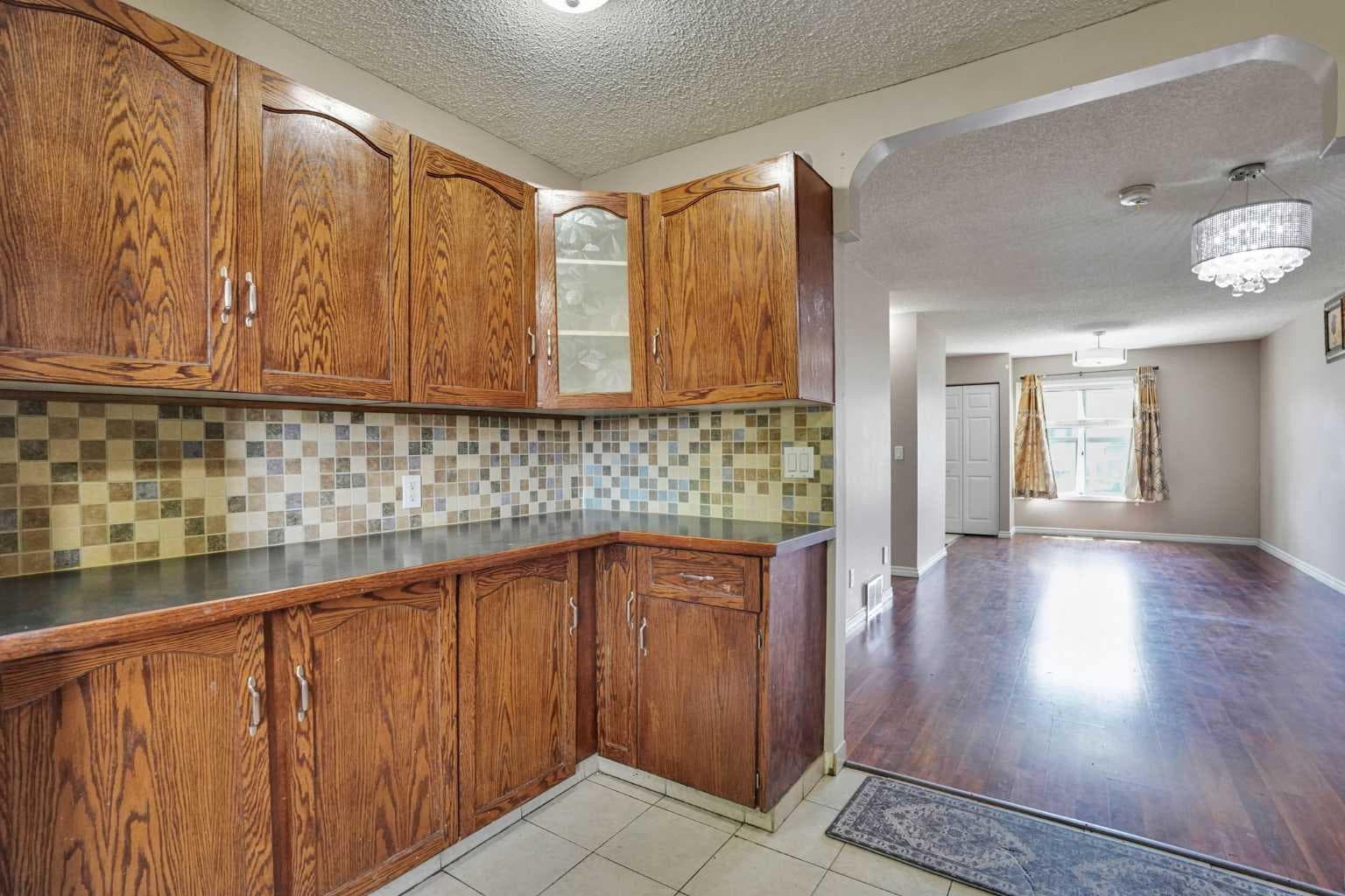 56 Fallingworth Bay NE