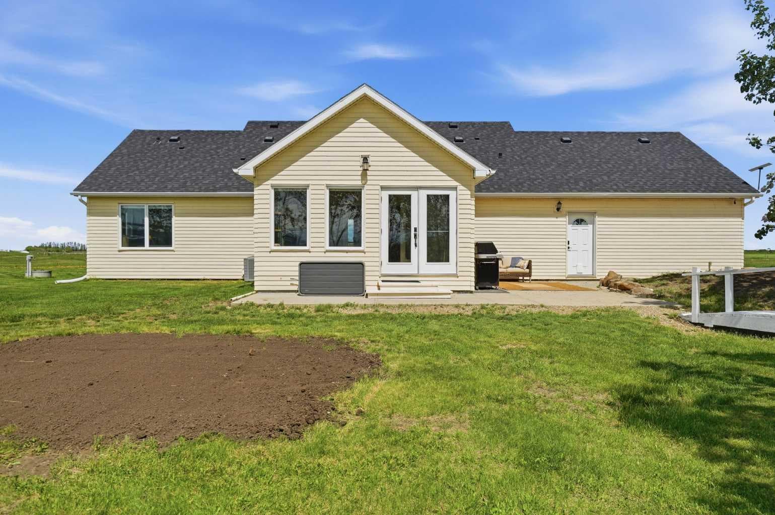 245169 271 Range Road 