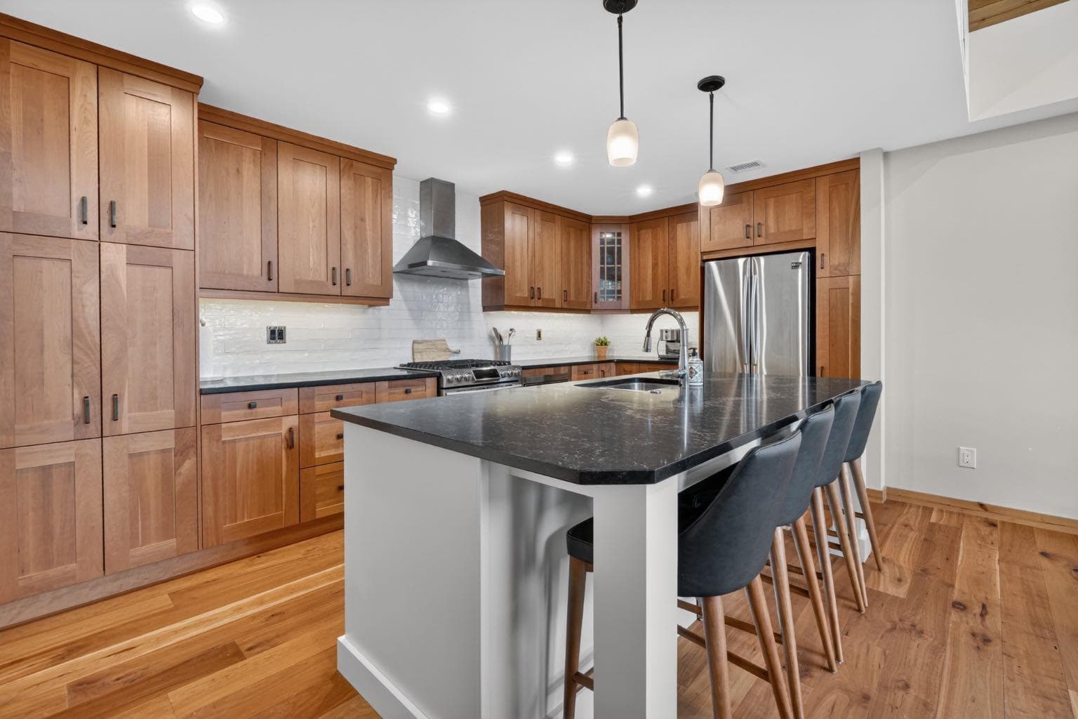 407, 707 Spring Creek Drive  