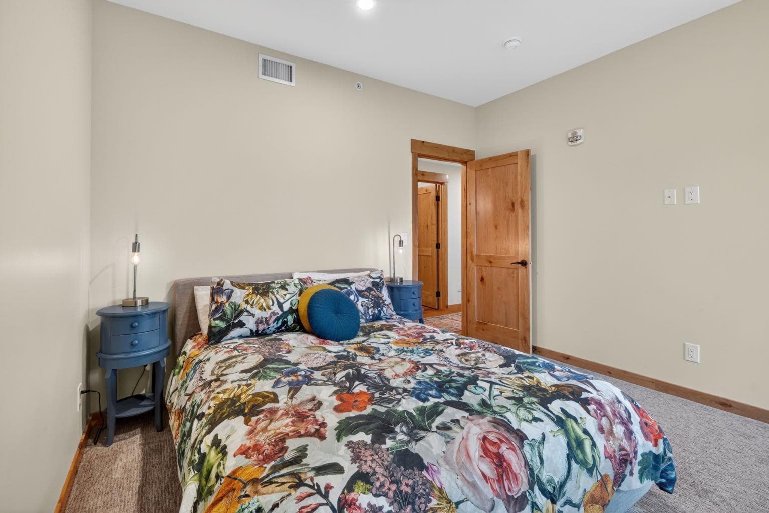 407, 707 Spring Creek Drive  