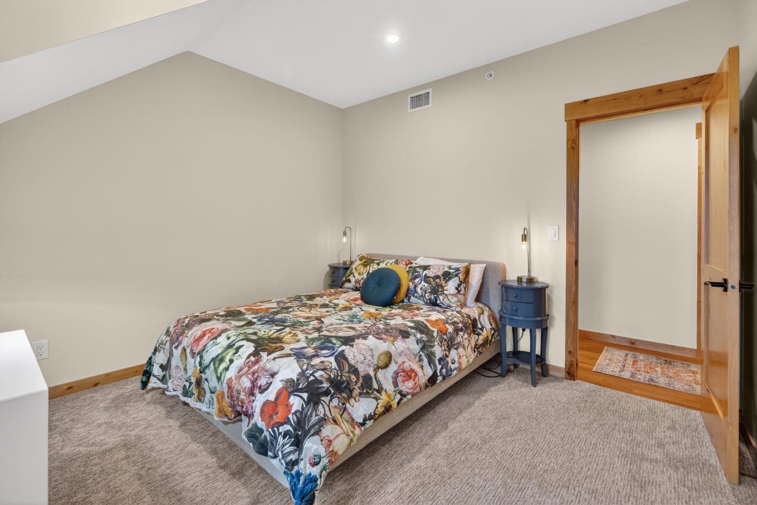 407, 707 Spring Creek Drive  