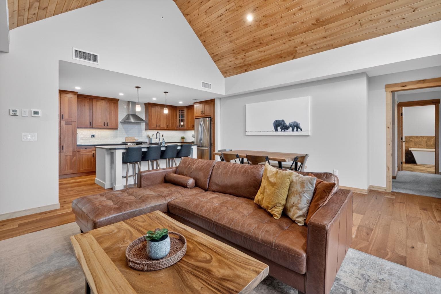 407, 707 Spring Creek Drive  
