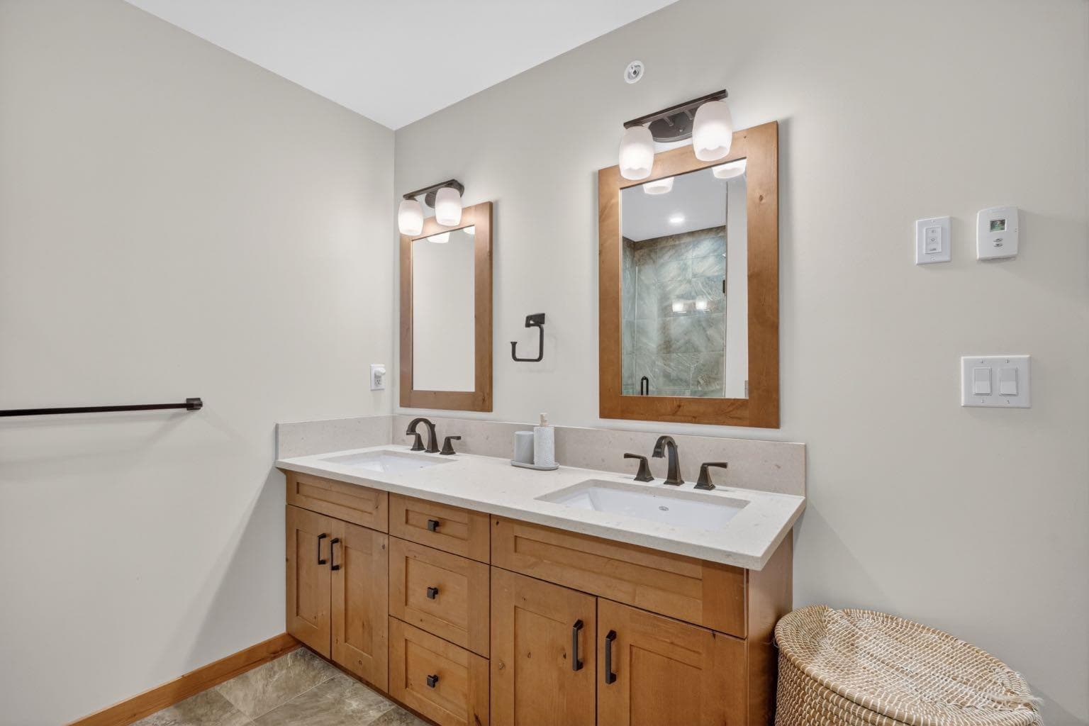 407, 707 Spring Creek Drive  