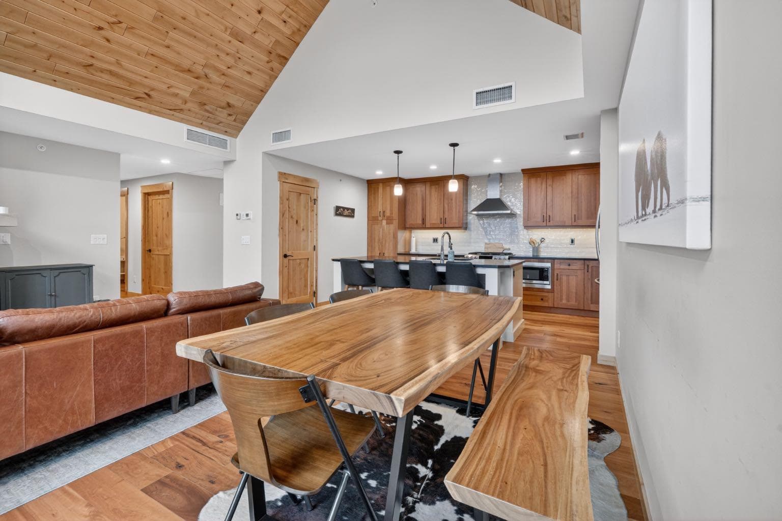 407, 707 Spring Creek Drive  