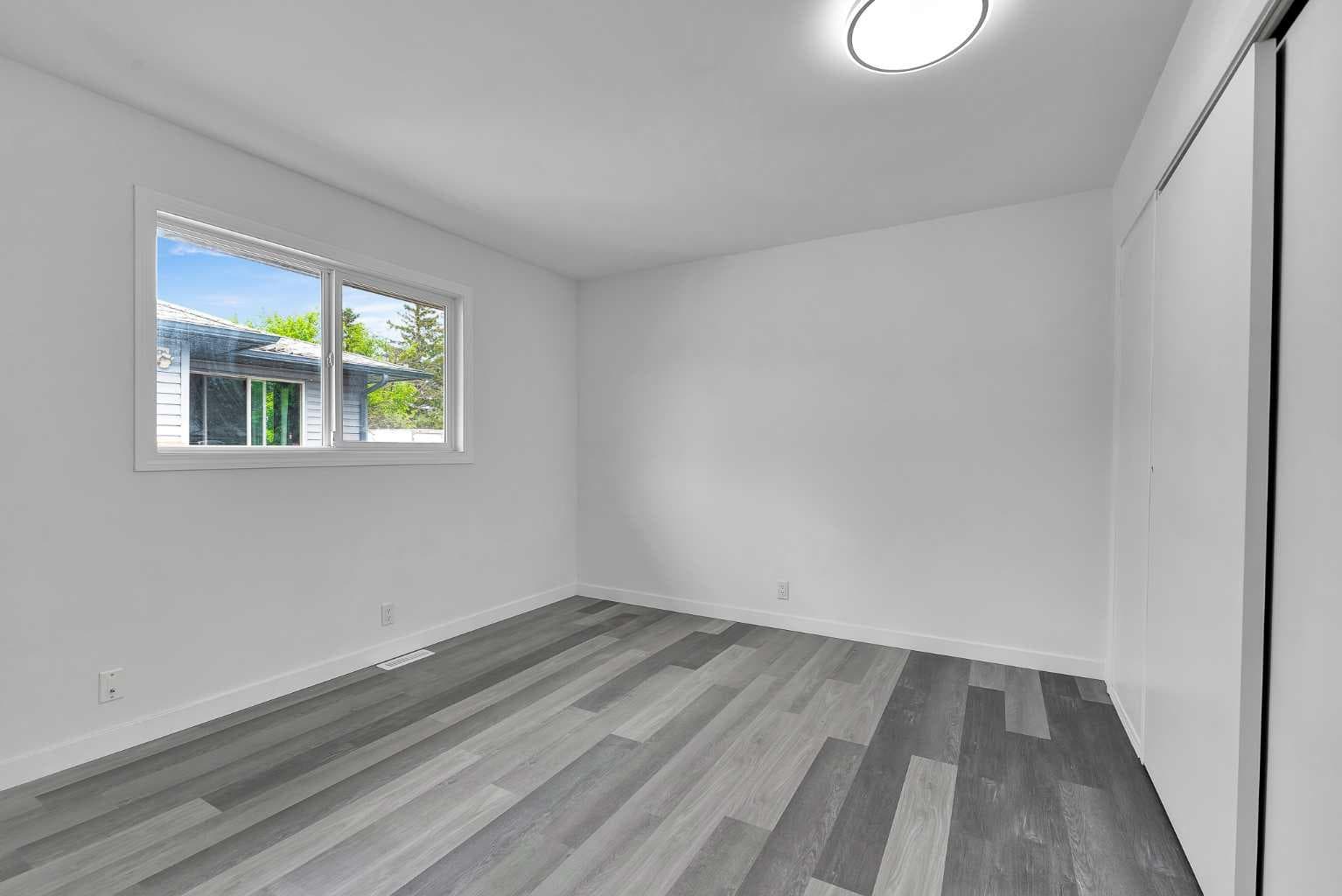 3820 14 Avenue SE
