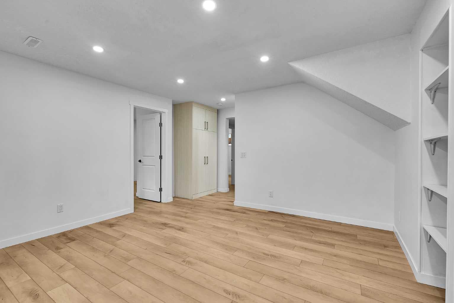 3820 14 Avenue SE