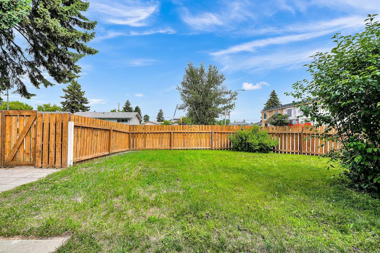 3820 14 Avenue SE