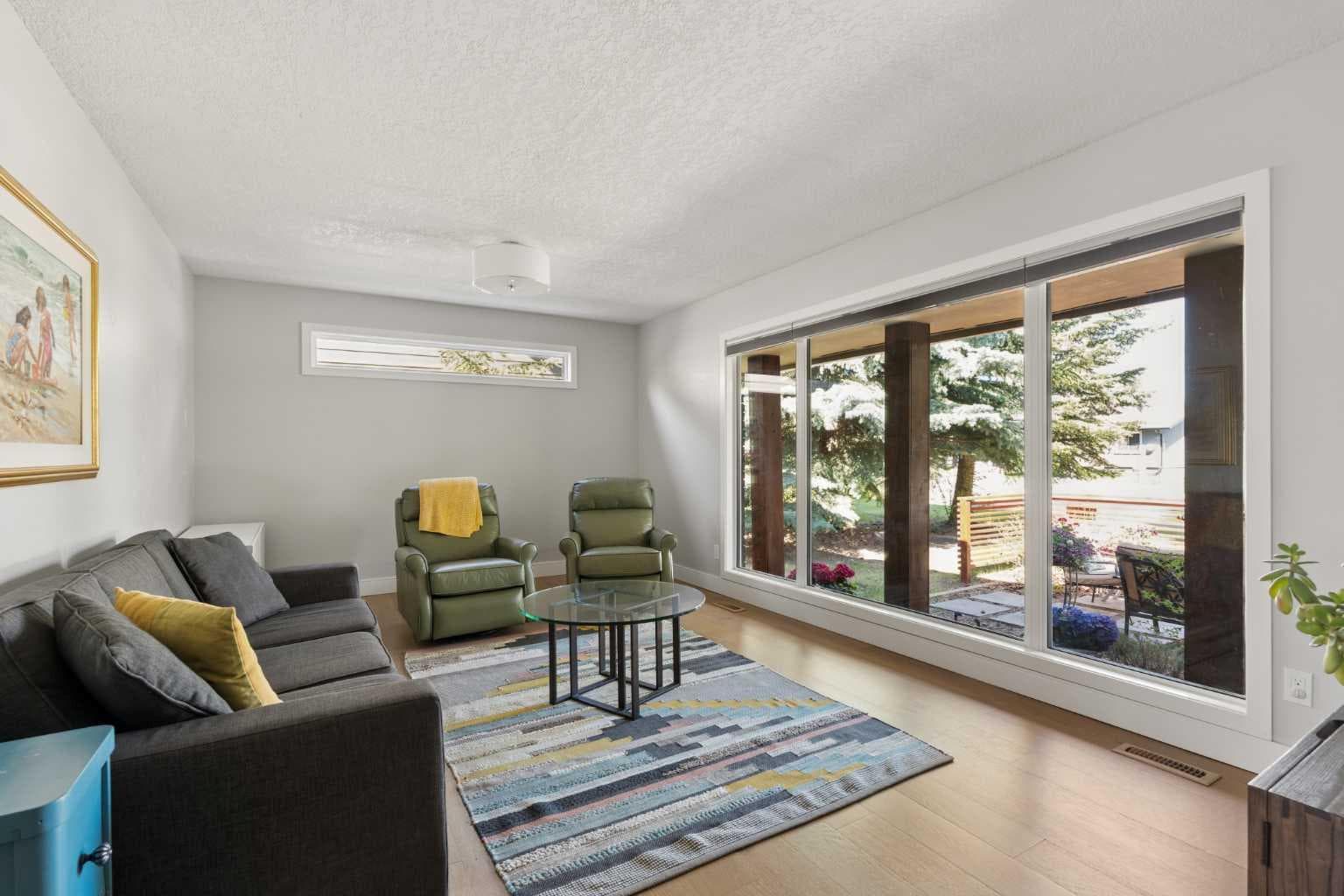 127 Parkglen Crescent SE