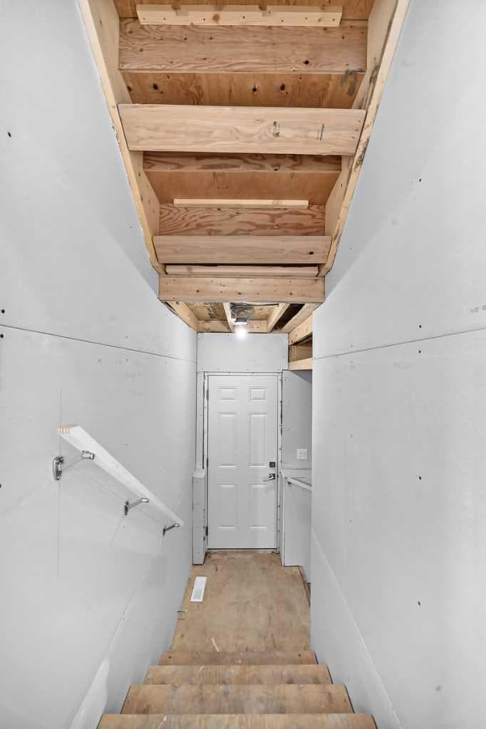 2305 waterbury Road 