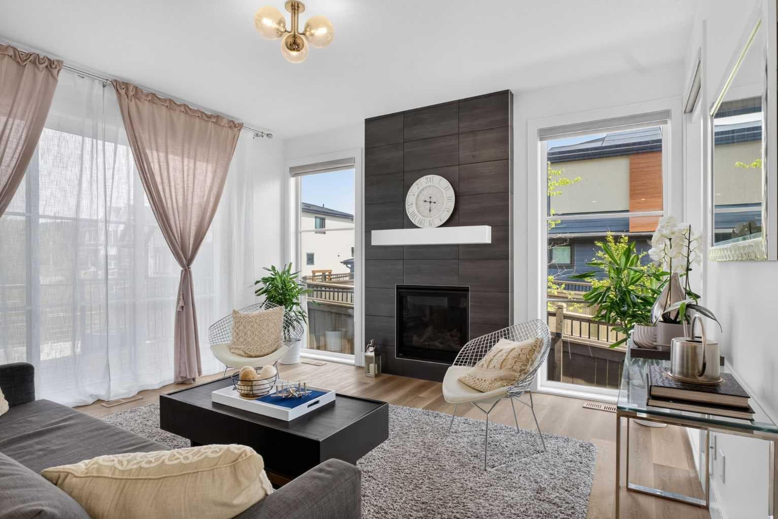 235 Treeline View SW
