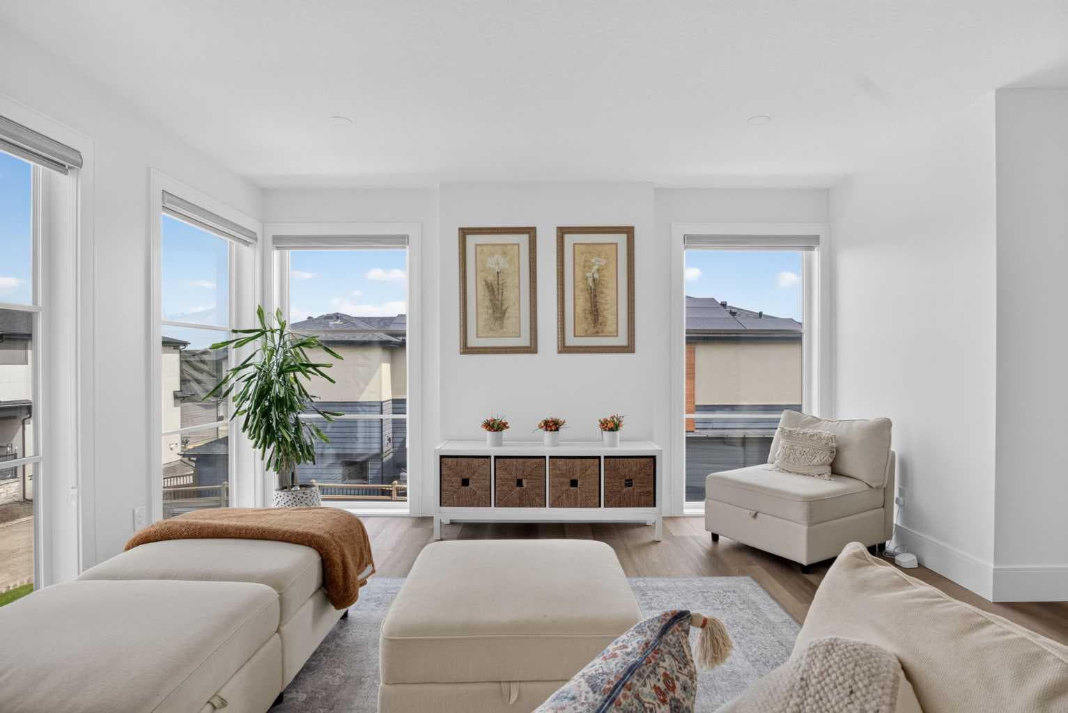 235 Treeline View SW