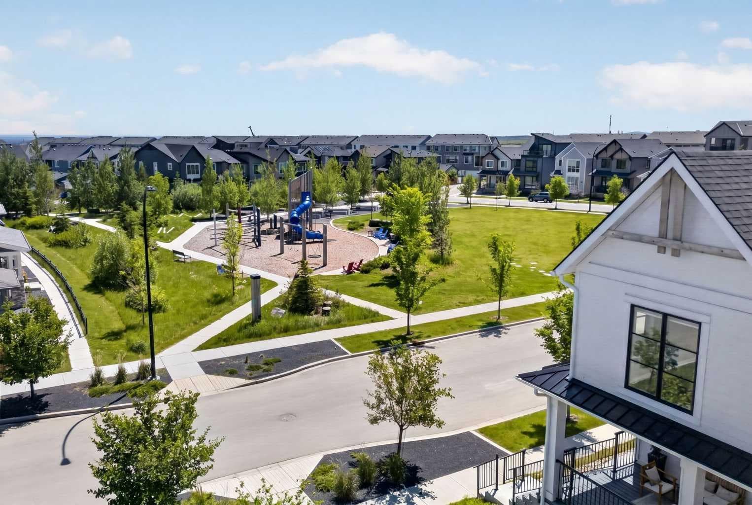 235 Treeline View SW