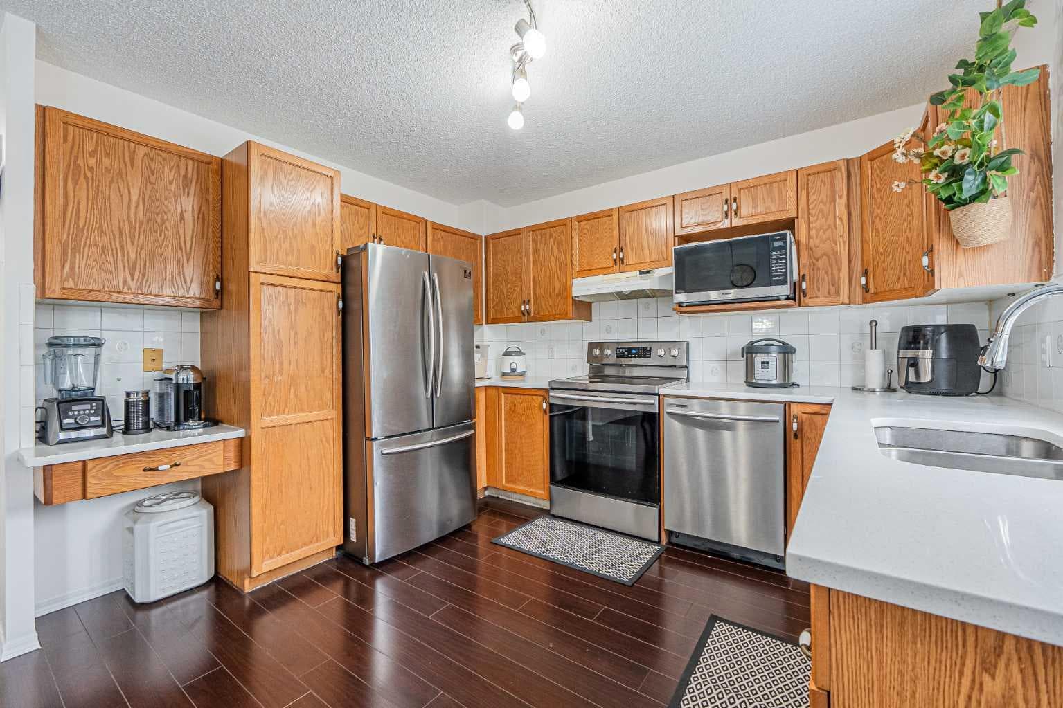 66 Martin Crossing Close NE