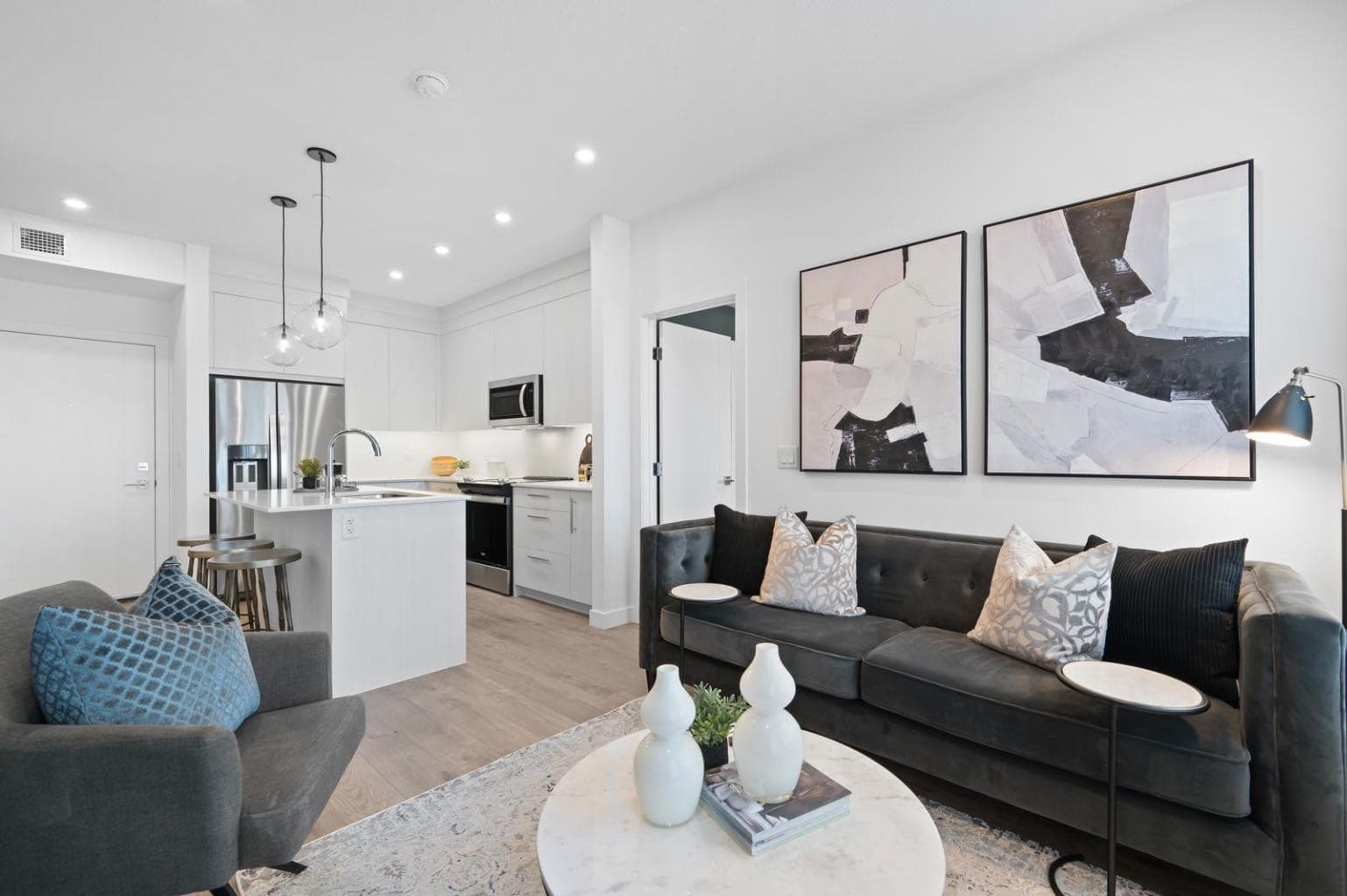 1401, 6 Merganser Drive W