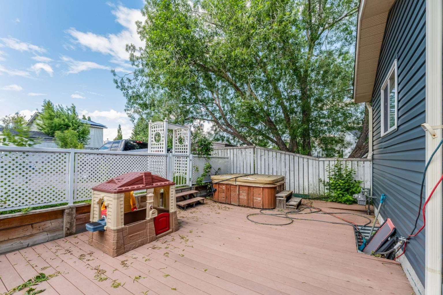 52 Covington Road NE