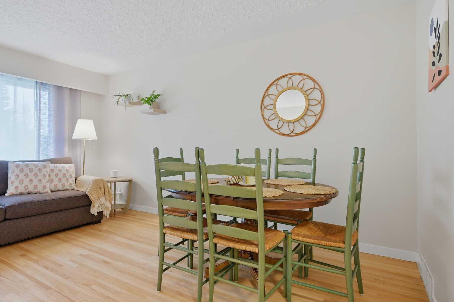 2404 & 2406 Richmond Road SW