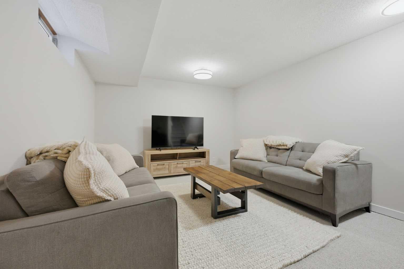 2404 & 2406 Richmond Road SW