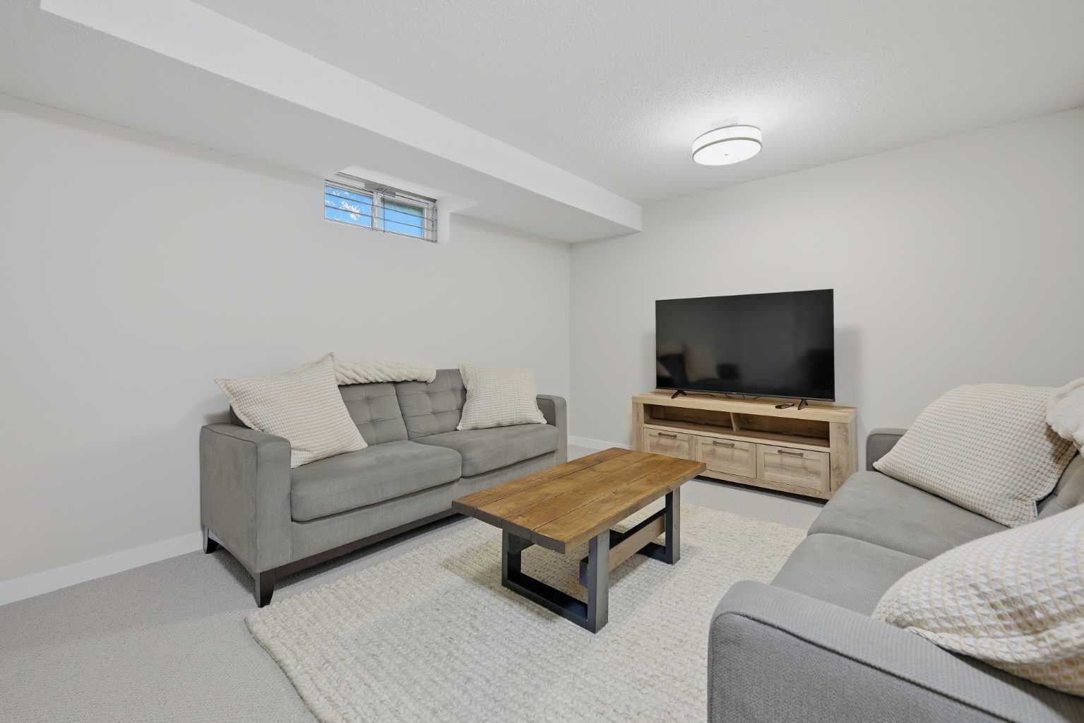 2404 & 2406 Richmond Road SW
