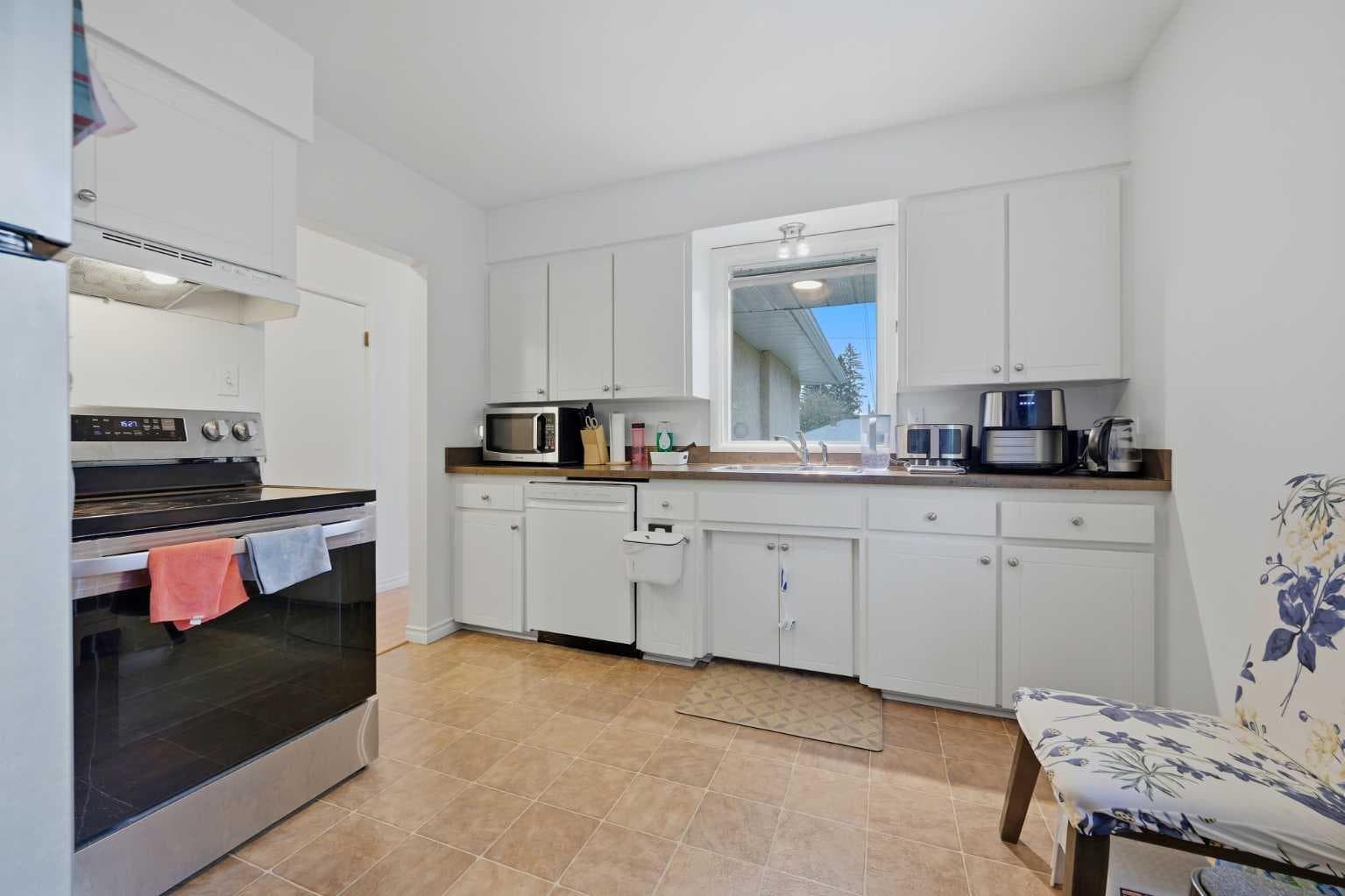 2404 & 2406 Richmond Road SW