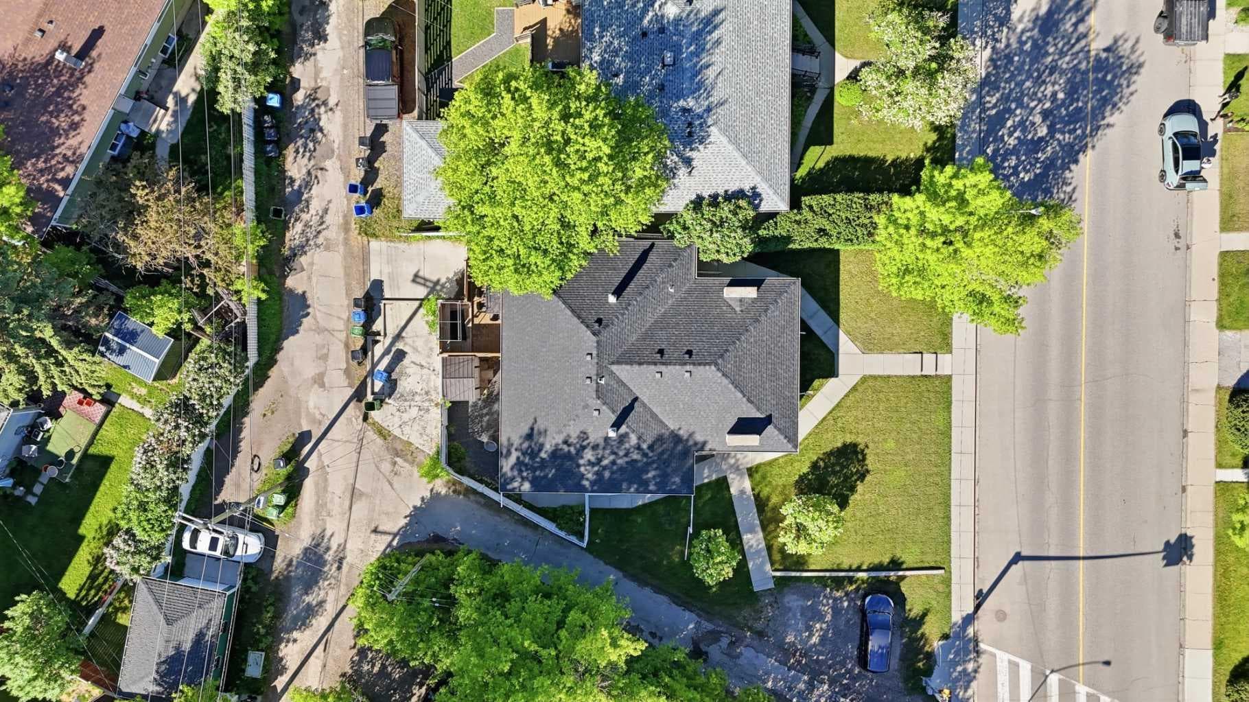 2404 & 2406 Richmond Road SW