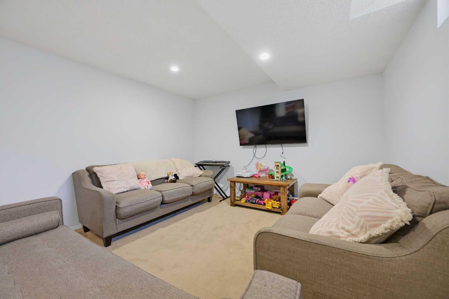 2404 & 2406 Richmond Road SW