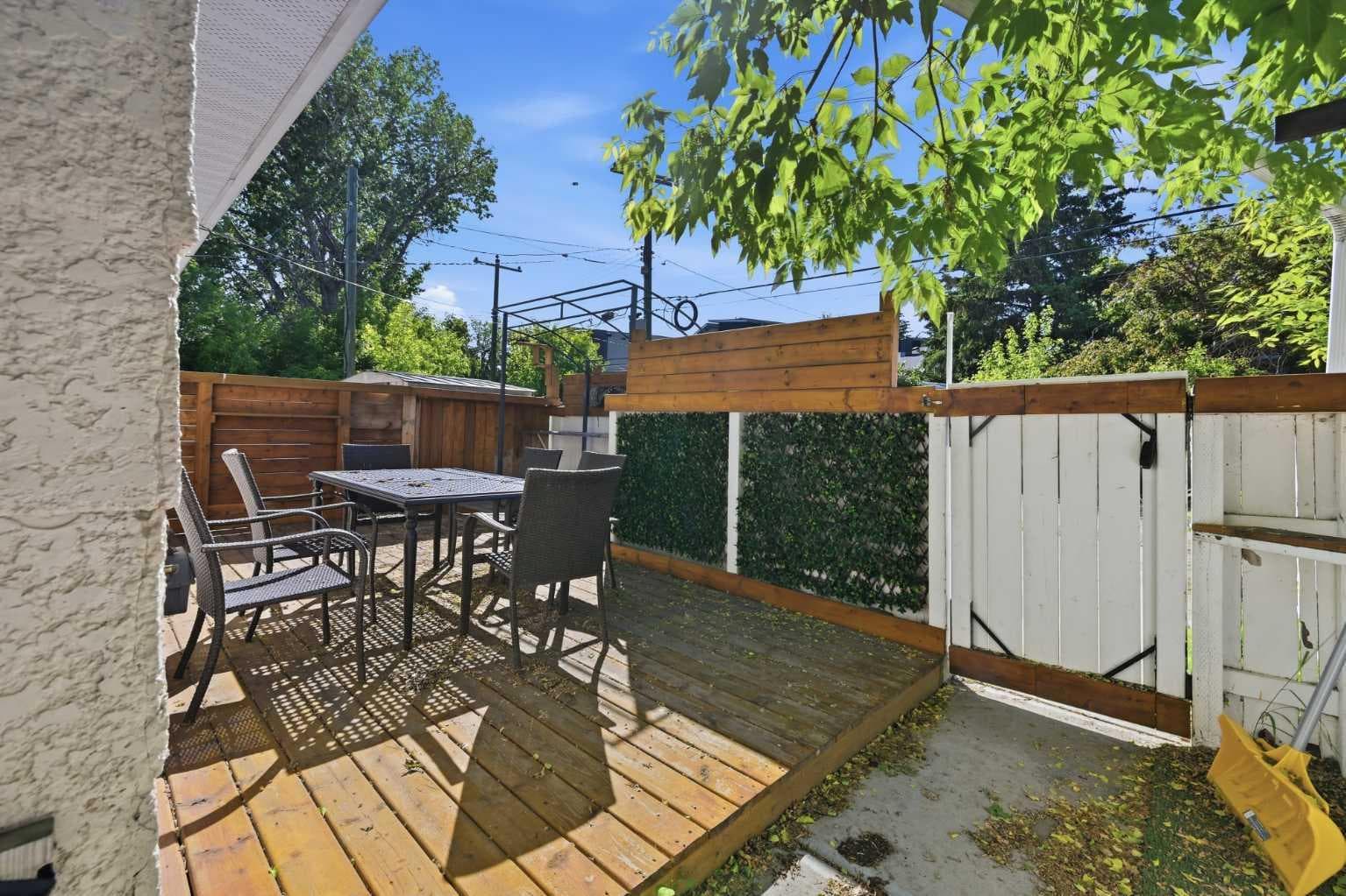 2404 & 2406 Richmond Road SW