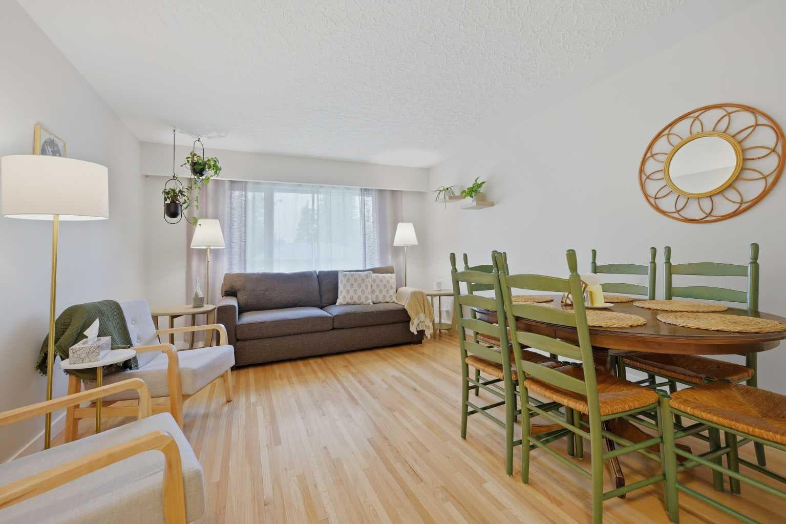 2404 & 2406 Richmond Road SW