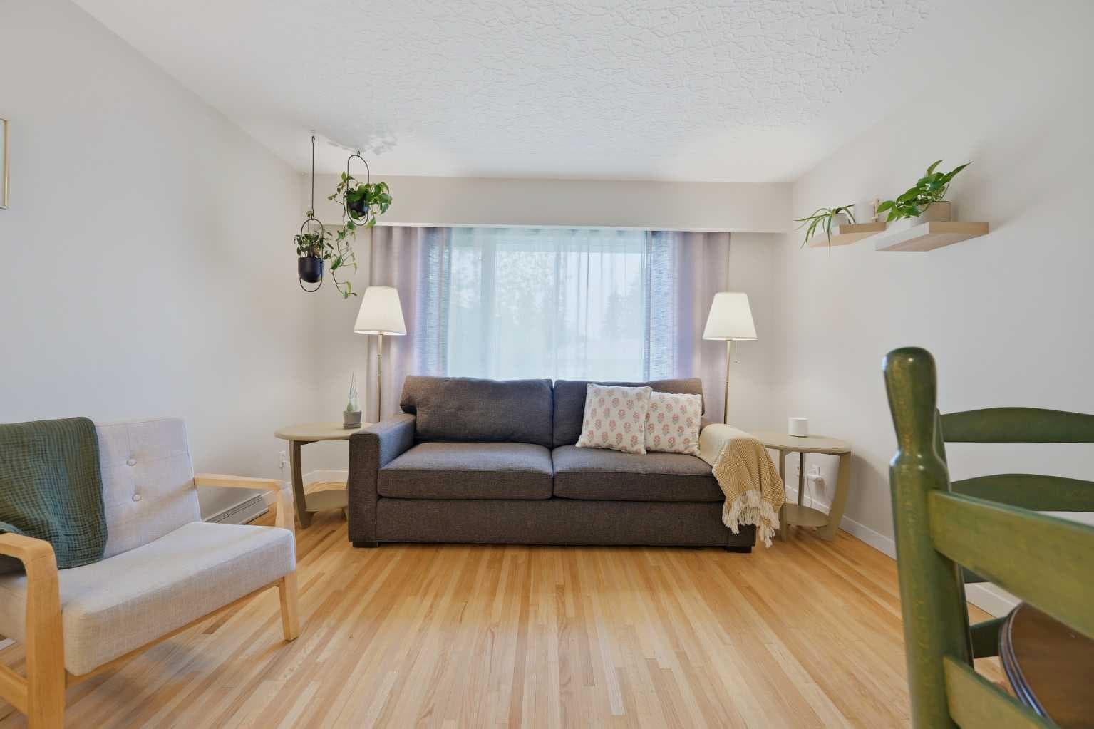 2404 & 2406 Richmond Road SW