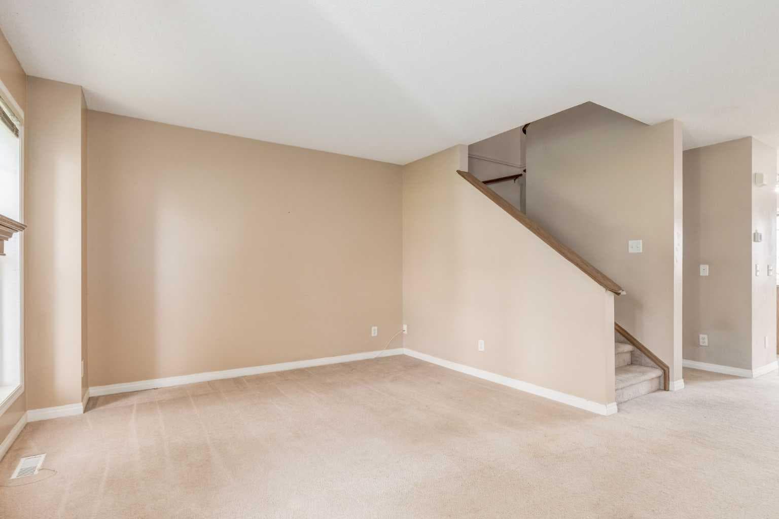 109 Hidden Creek Gardens NW