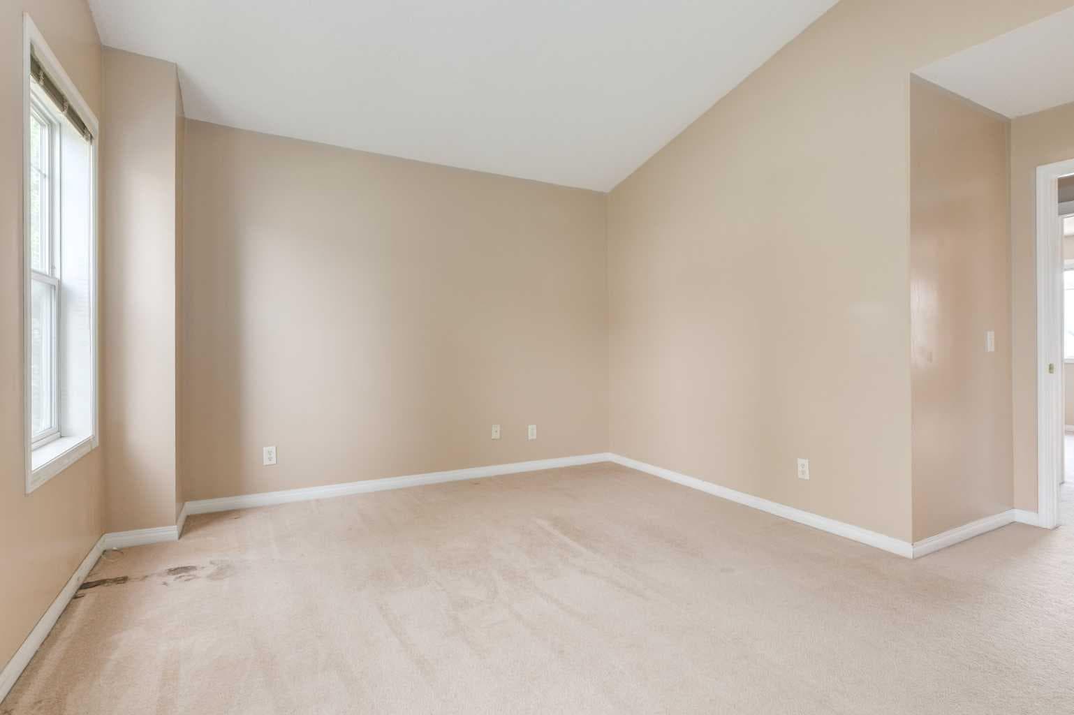109 Hidden Creek Gardens NW