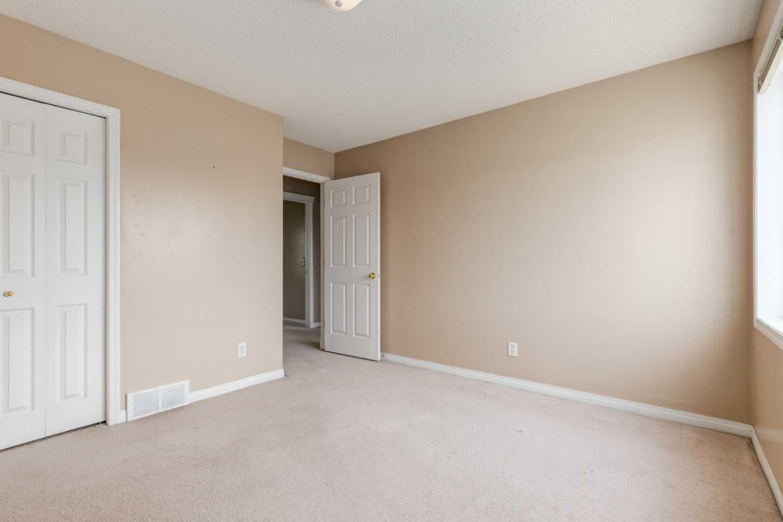 109 Hidden Creek Gardens NW