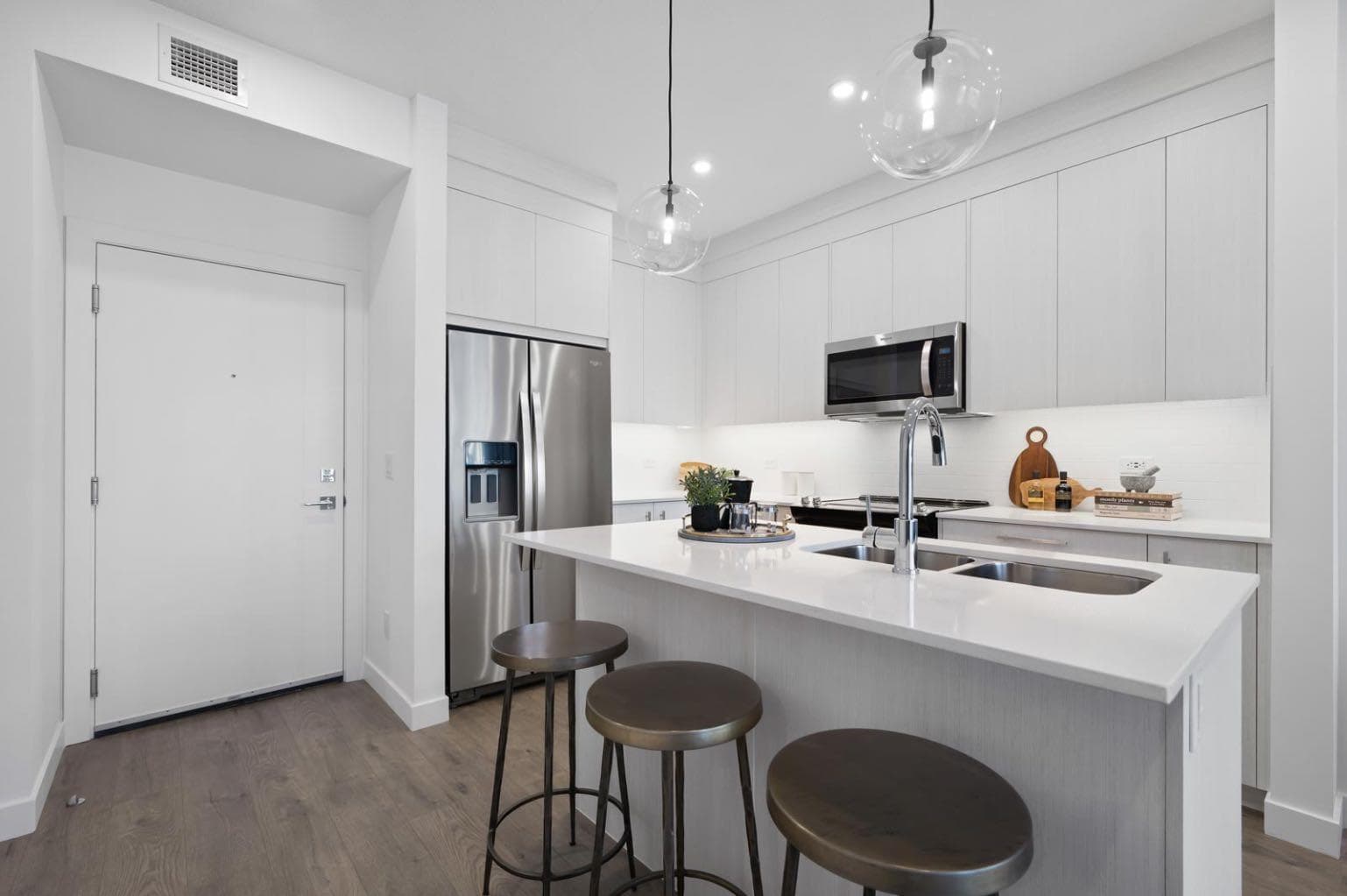3314, 6 Merganser Drive W