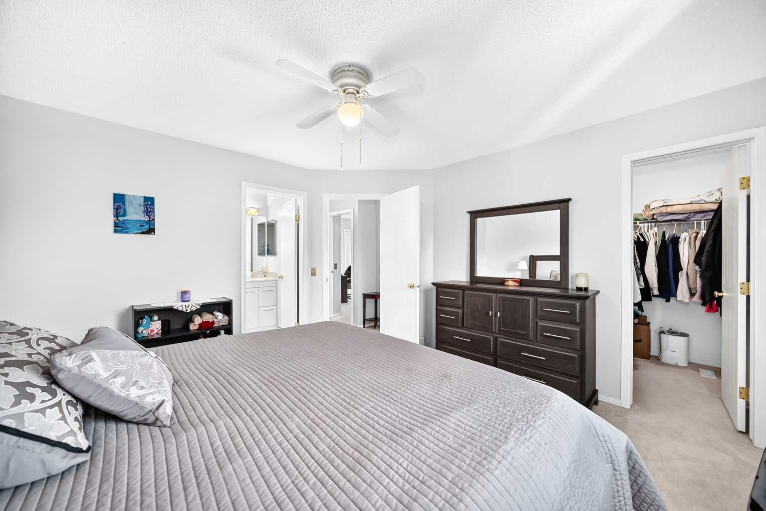 220 Shawbrooke Manor SW