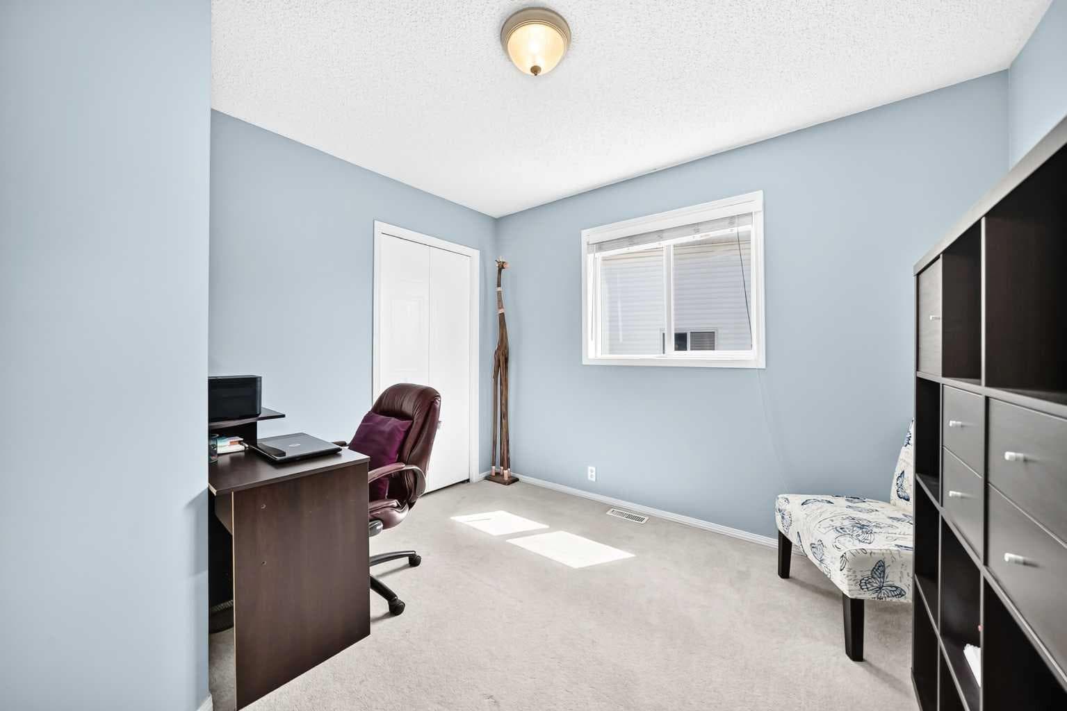 220 Shawbrooke Manor SW