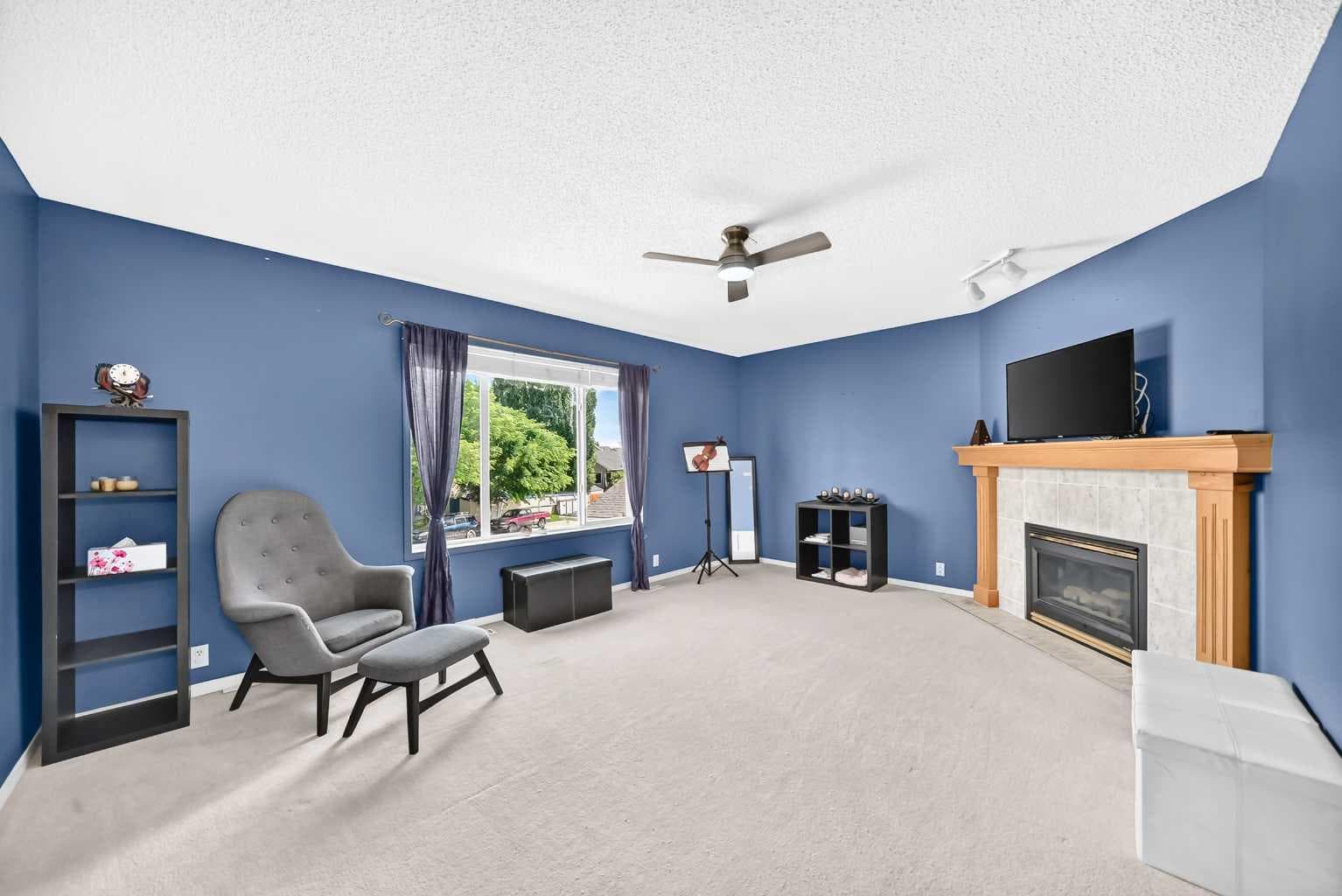220 Shawbrooke Manor SW