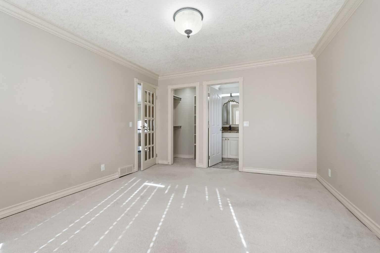 91 Patterson Crescent SW