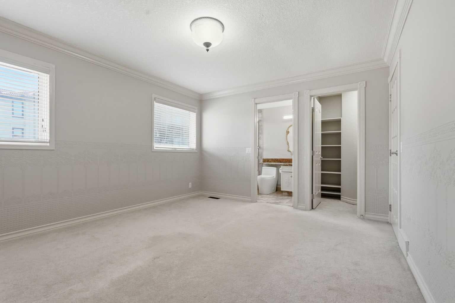 91 Patterson Crescent SW
