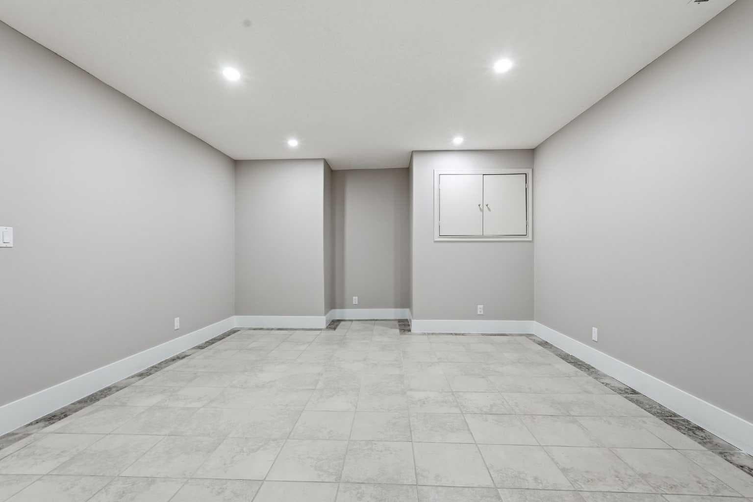 91 Patterson Crescent SW
