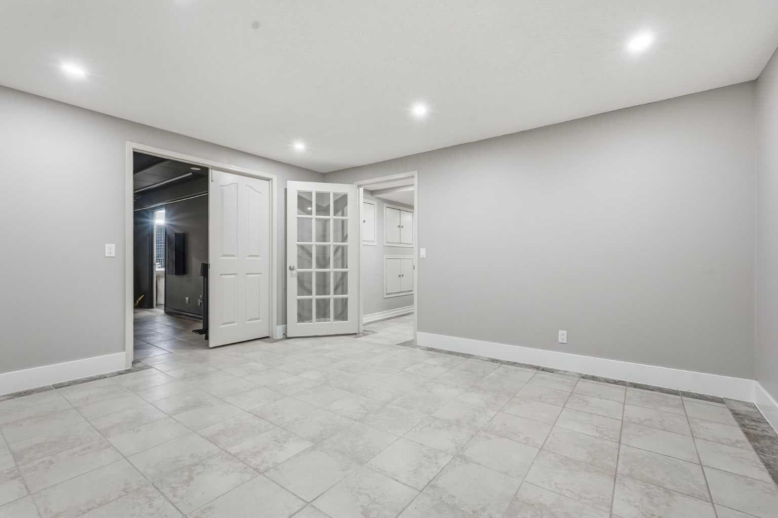 91 Patterson Crescent SW