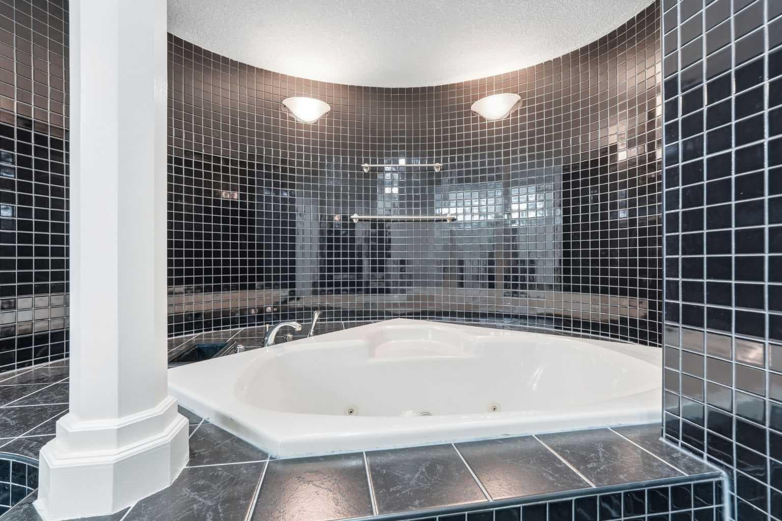 91 Patterson Crescent SW
