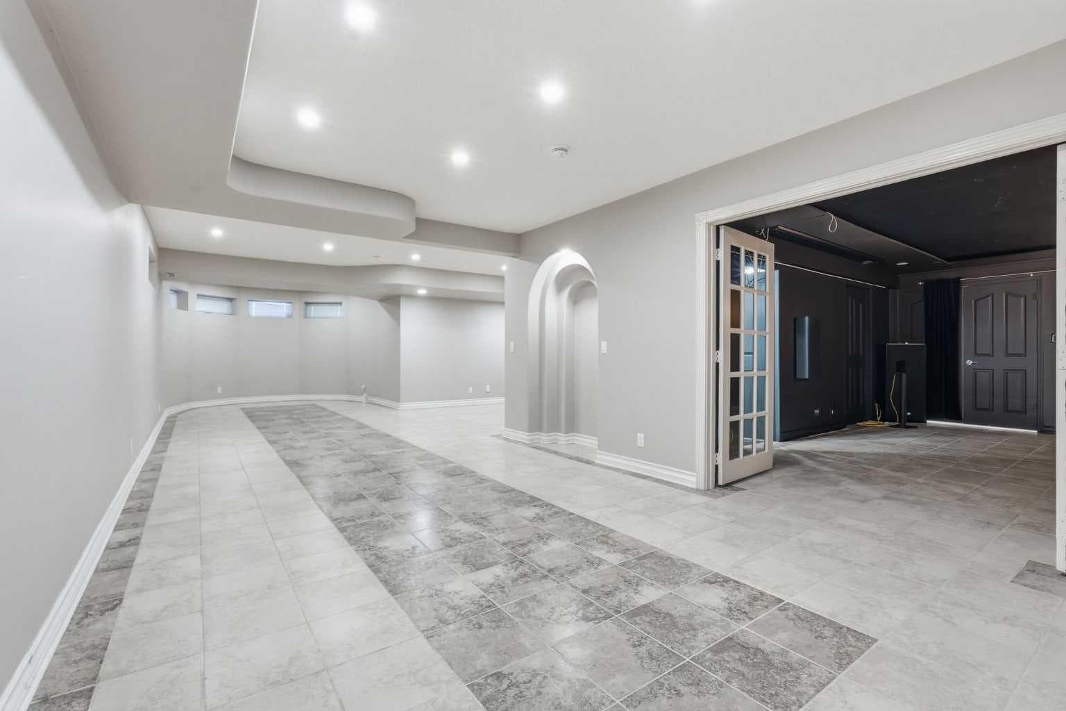 91 Patterson Crescent SW