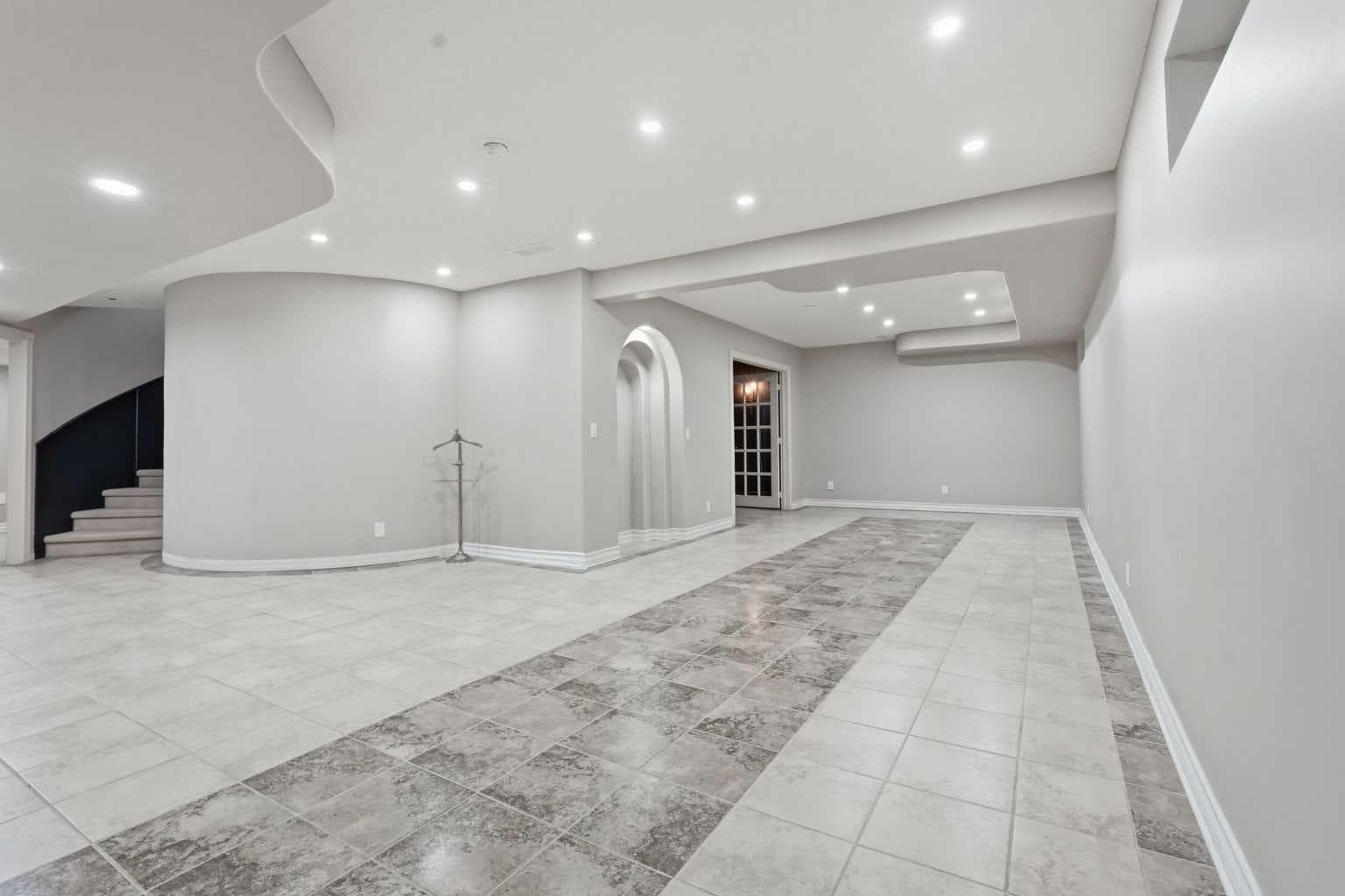 91 Patterson Crescent SW