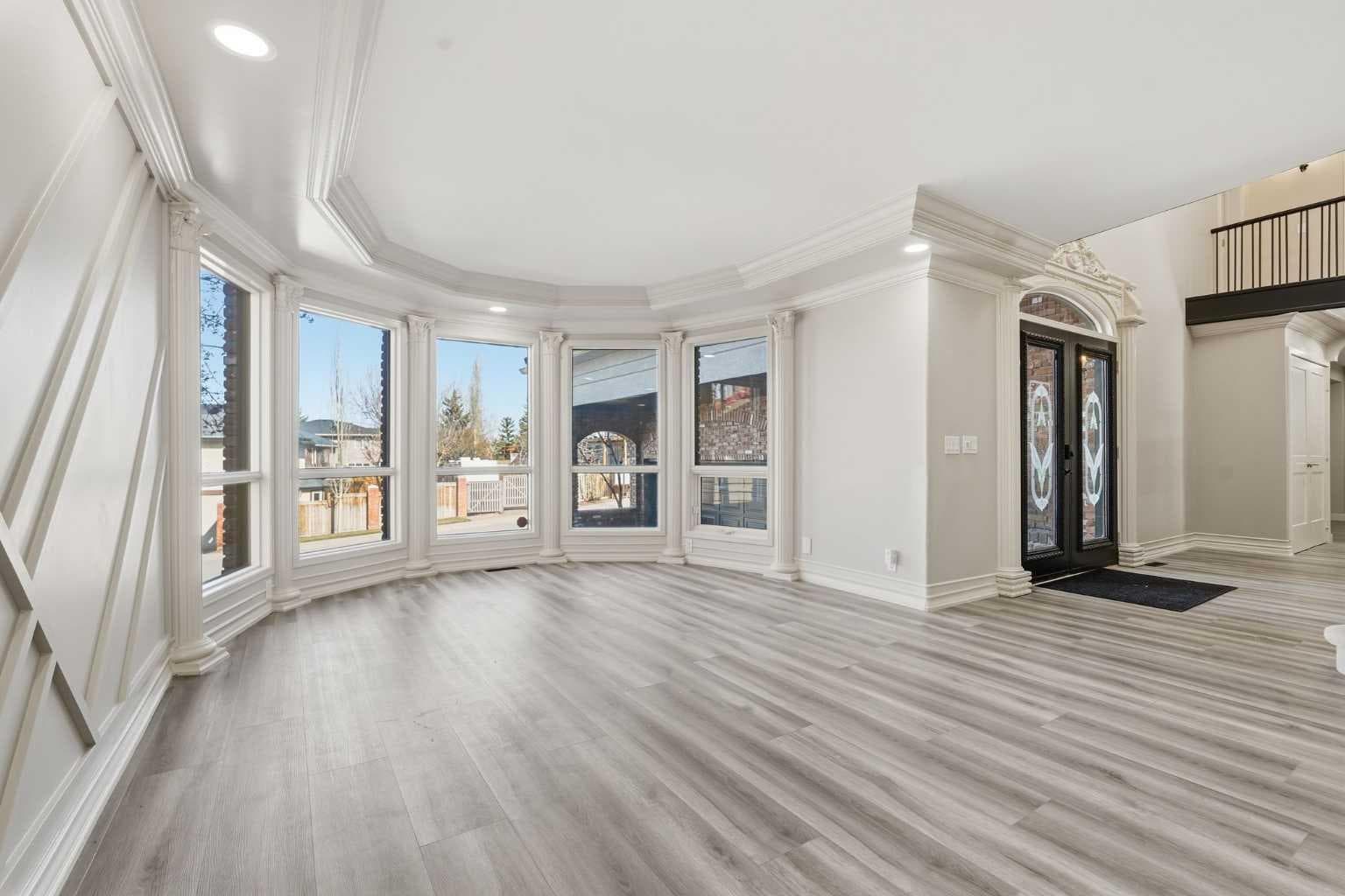 91 Patterson Crescent SW