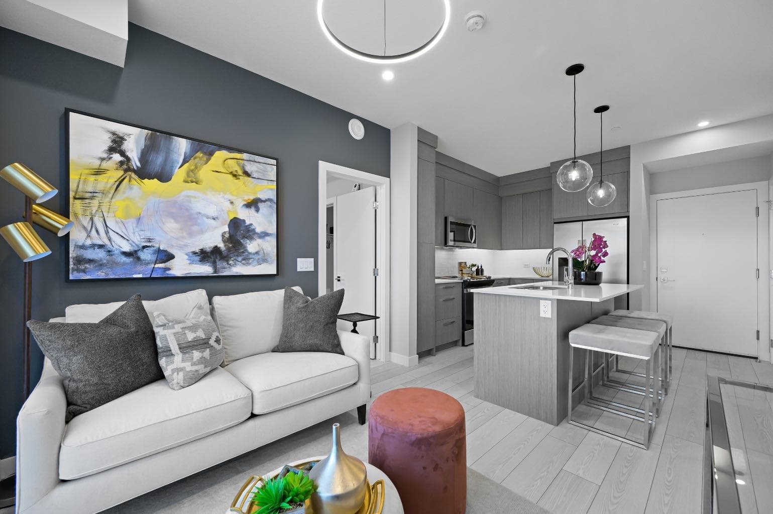 1521, 63 Corner Glen Crescent NE