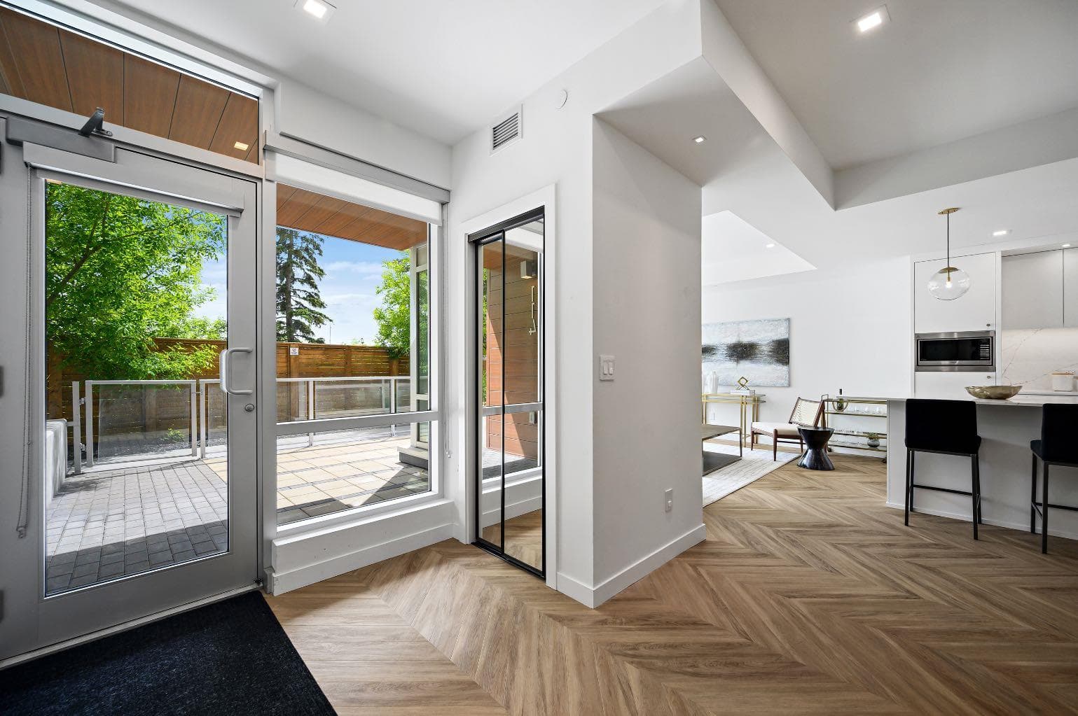 114, 8505 Broadcast Avenue SW