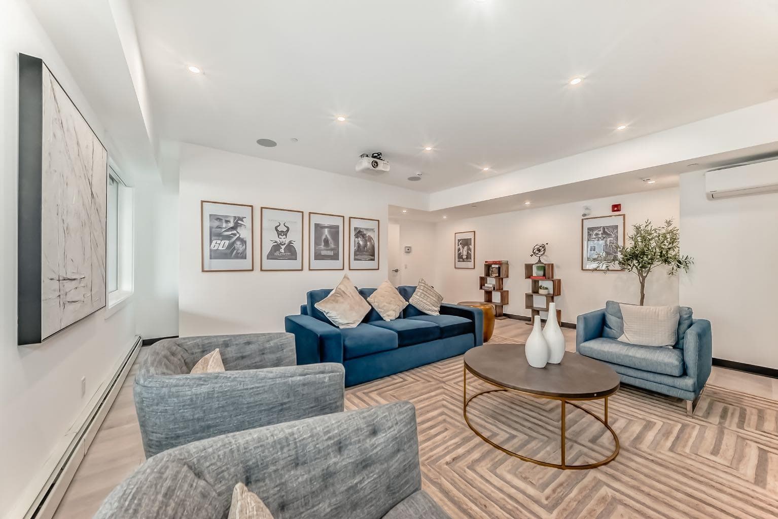 2107, 63 Corner Glen Crescent NE