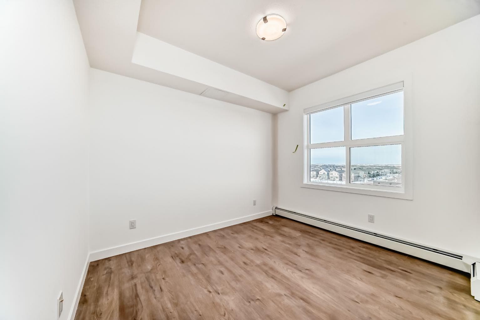 1519, 63 Corner Glen Crescent NE