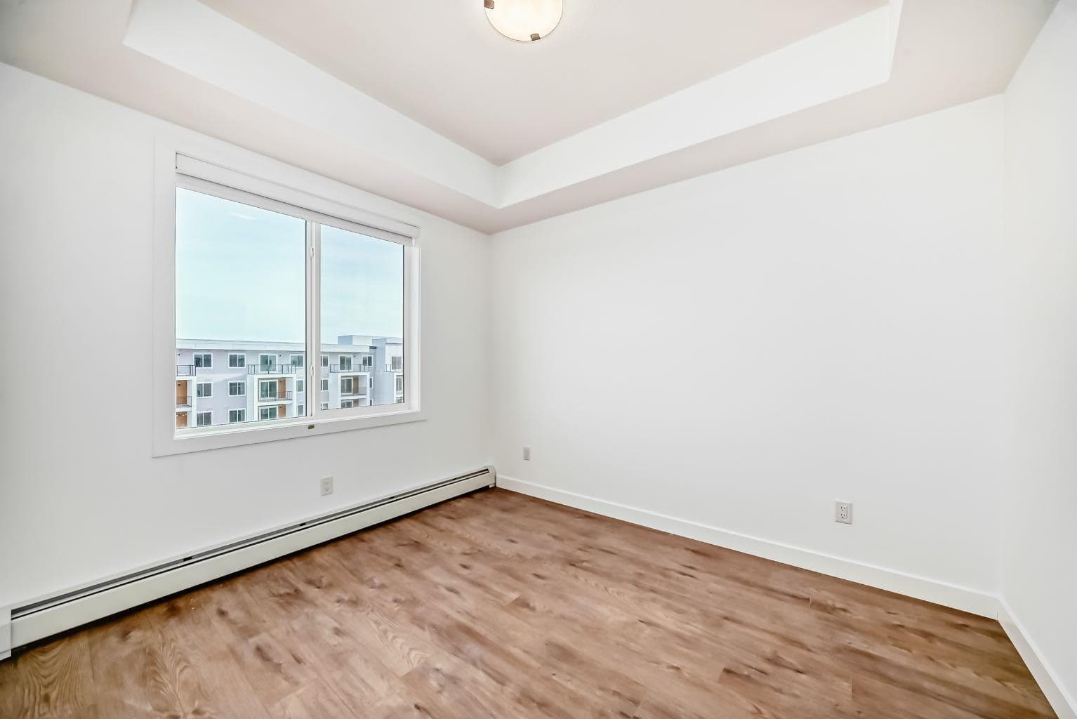 1519, 63 Corner Glen Crescent NE