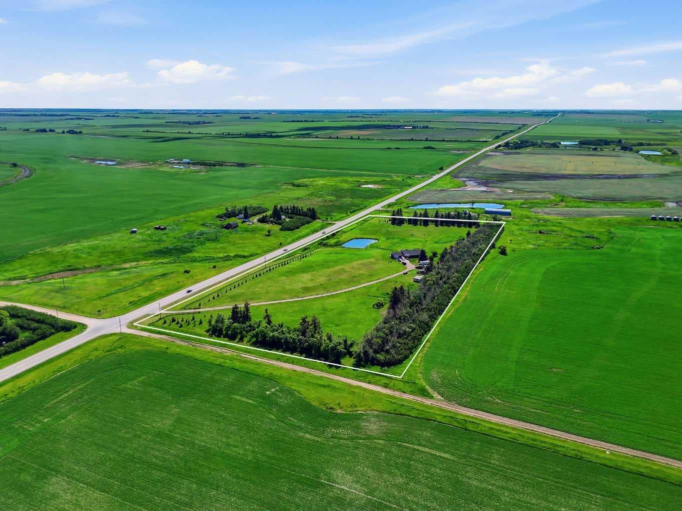 274006 Township Road 262  