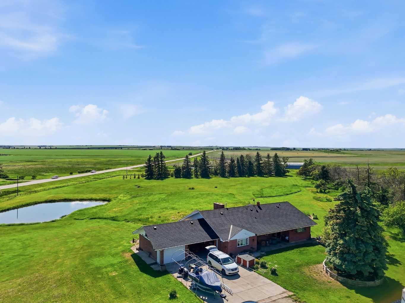 274006 Township Road 262  